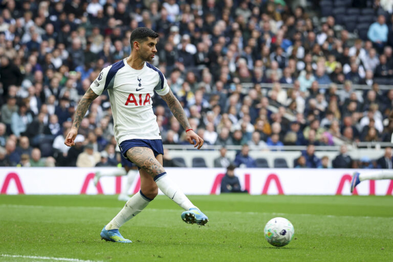 Tottenham Hotspur v Nottingham Forest, Premier League Tottenham Hotspur defender Cristian Romero 17 in action during the Tottenham Hotspur v Nottingham Forest Premier League match at the Tottenham Hotspur Stadium, London, England on 22 March 2026 Credit: Phil Duncan/Every Second Media Editorial use only. All images are copyright Every Second Media Limited. No images may be reproduced without prior permission. All rights reserved. Premier League and Football League images are subject to licensing agreements with Football DataCo Limited. see https://www.football-dataco.com Copyright: xIMAGO/EveryxSecondxMediax ESM-1867-0119 PhilxDuncanx/xEveryxSecondxMediax
2026.03.22 Londyn
pilka nozna liga angielska
Tottenham Hotspur - Nottingham Forest

Foto IMAGO/PressFocus

!!! POLAND ONLY !!!