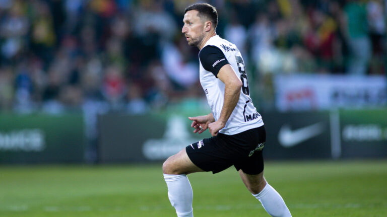 2026.05.01 Niepolomice
pilka nozna Betclic 1 Liga Sezon 2025/2026
Puszcza Niepolomice - Znicz Pruszkow
N/z Piotr Mrozinski
Foto Michal Kedzierski / PressFocus

2026.05.01 Niepolomice
Football Polish Betclic 1 Liga Season 2025/2026 Puszcza Niepolomice - Znicz Pruszkow
Piotr Mrozinski
Credit: Michal Kedzierski / PressFocus