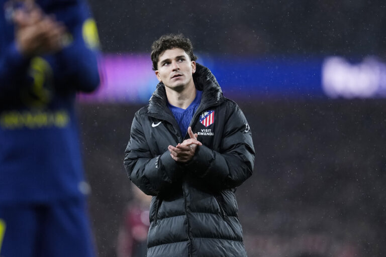 Julian Alvarez of Atletico de Madrid looks dejected after the team's defeat in the UEFA Champions League, Semi-finals, 2nd Leg football match between Arsenal FC and Atletico de Madrid on 5 May 2026 at Emirates Stadium in London, England (Photo by /Sipa USA)
2026.05.05 Londyn
pilka nozna Liga Mistrzow
Arsenal Londyn - Atletico Madryt
Foto IPA/SIPA USA/PressFocus

!!! POLAND ONLY !!!