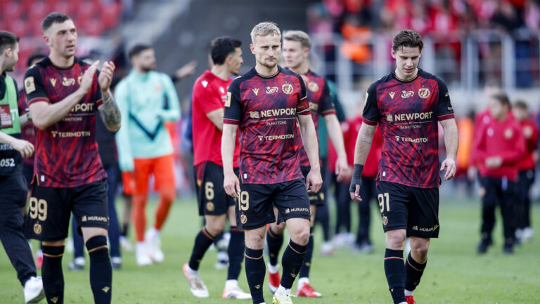 2026.05.09 Lodz Pilka Nozna PKO BP Ekstraklasa Sezon 2025/2026
Widzew Lodz - Lechia Gdansk
N/z Bartlomiej Pawlowski Sebastian Bergier Marcel Krajewski
Foto Dawid Figura / Pressfocus

2026.05.09 Lodz Football PKO BP Ekstraklasa 2025/2026
Widzew Lodz - Lechia Gdansk
Bartlomiej Pawlowski Sebastian Bergier Marcel Krajewski 
Credit: Dawid Figura / Pressfocus