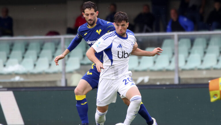 Como’s Martin Baturina during  the Serie A soccer match between Hellas Verona  and Como at the Bentegodi Stadium in Verona, north west Italy - Sunday , May 10 , 2026. Sport - Soccer . (Photo by Paola Garbuio/Lapresse) (Photo by Paola Garbuio/Lapresse/Sipa USA)
2026.05.10 Werona
pilka nozna liga wloska
Hellas Verona - Como 1907

Foto LaPresse/SIPA USA/PressFocus

!!! POLAND ONLY !!!
