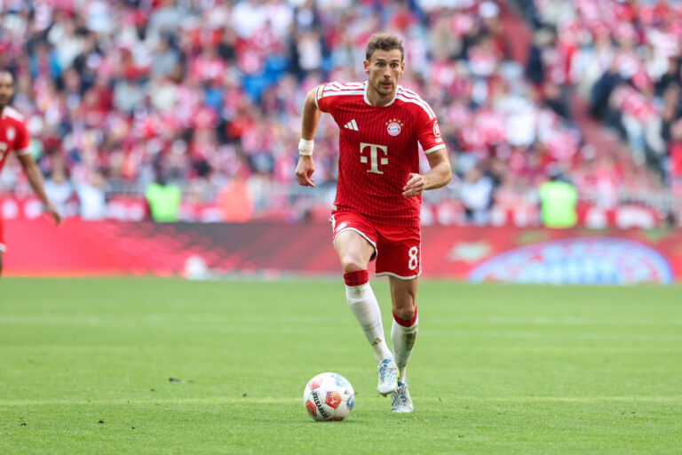 Leon Goretzka FC Bayern Muenchen, 08 mit Ball, GER, FC Bayern Muenchen vs. 1. FC Koeln, Fussball, Bundesliga, 34. Spieltag, Saison 2025/2026, 16.05.2026, DFL DFB REGULATIONS PROHIBIT ANY USE OF PHOTOGRAPHS as IMAGE SEQUENCES and or QUASI-VIDEO, GER, FC Bayern Muenchen vs. 1. FC Koeln, Fussball, Bundesliga, 34. Spieltag, Saison 2025/2026, 16.05.2026 Muenchen *** Leon Goretzka FC Bayern Muenchen, 08 with ball, GER, FC Bayern Muenchen vs 1 FC Koeln, Football, Bundesliga, 34 Matchday, Season 2025 2026, 16 05 2026, DFL DFB REGULATIONS PROHIBIT ANY USE OF PHOTOGRAPHS as IMAGE SEQUENCES and or QUASI VIDEO, GER, FC Bayern Muenchen vs 1 FC Koeln, Football, Bundesliga, 34 Matchday, Season 2025 2026, 16 05 2026 Muenchen Copyright: xEibner-Pressefoto/JennixMaulx EP_JML
2026.05.16 Monachium
pilka nozna liga niemiecka
Bayern Monachium - 1. FC Koeln
Foto IMAGO/PressFocus

!!! POLAND ONLY !!!