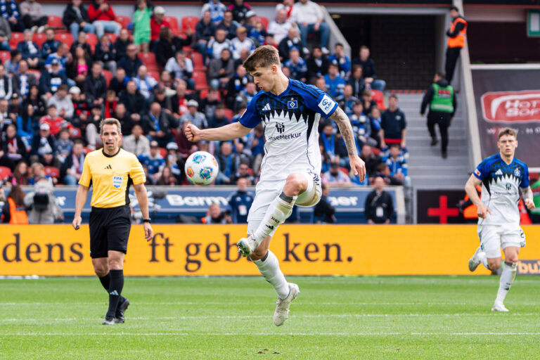 Leverkusen, Deutschland 16. Mai 2026: 1. BL - 2025/2026 - Sp. 34 - Bayer 04 Leverkusen gegen Hamburger SV Im Bild: Luka Vuskovic HSV DFL/DFB regulations prohibit any use of photographs as image sequences and/or quasi-video BayArena Nordrhein Westfalen *** Leverkusen, Germany 16 May 2026 1 BL 2025 2026 Sp 34 Bayer 04 Leverkusen v Hamburger SV In picture Luka Vuskovic HSV DFL DFB regulations prohibit any use of photographs as image sequences and or quasi video BayArena Nordrhein Westfalen Copyright: xFotostandx/xKruczynskix
2026.05.16 Leverkusen
pilka nozna liga niemiecka
Bayer 04 Leverkusen - Hamburger SV
Foto IMAGO/PressFocus

!!! POLAND ONLY !!!