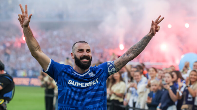 2026.05.23 Poznan
Pilka nozna Ekstraklasa sezon 2025/2026
Lech Poznan - Wisla Plock
N/z kibice race feta radosc Mikael Ishak
Foto Pawel Jaskolka / PressFocus

2026.05.23 Poznan
Football Polish Ekstraklasa season 2025/2026
Lech Poznan - Wisla Plock
Credit: Pawel Jaskolka / PressFocus