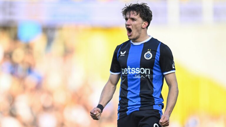 Club Brugge v KAA Gent - Jupiler Pro League Champions Play-Off BRUGGE, BELGIUM - MAY 24 : Tzolis Christos forward of Club Brugge celebrating scoring a goal 5-0 during the Jupiler Pro League Champions Play-Off match between Club Brugge and KAA Gent on May 24, 2026 in Brugge, Belgium, 24/05/2026 Brugge Belgium PUBLICATIONxNOTxINxFRAxBEL Copyright: xTomasxSiskx
2026.05.24 Brugia
pilka nozna liga belgijska
Club Brugge - KAA Gent
Foto IMAGO/PressFocus

!!! POLAND ONLY !!!