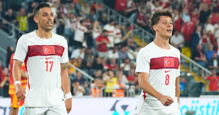 ISTANBUL, TURKEY - JUNE 1: Irfan Can Kahveci L and Arda Guler of Turkiye during the International Friendly, Länderspiel, Nationalmannschaft match between Turkiye and North Macedonia at Fenerbahce Chobani Stadium on June 1, 2026 in Istanbul, Turkey. Istanbul Turkey Copyright: xSeskimphotox Turkiye-NMace-010626 134
2026.06.01 Stambul
pilka nozna , miedzynarodowy mecz towarzyski
Turcja - Macedonia Polnocna
Foto IMAGO/PressFocus

!!! POLAND ONLY !!!