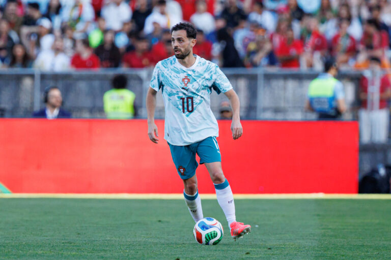 Bernardo Silva seen during International Friendly, Länderspiel, Nationalmannschaft game between national teams of Portugal and Chile Luis Loureiro/Ball Raw Images PT Oeiras Estadio Nacional Portugal Copyright: xLuisxLoureirox luisloureiro_portugal_chile_2526-56
2026.06.06 Lizbona
pilka nozna , miedzynarodowy mecz towarzyski
Portugalia - Chile
Foto IMAGO/PressFocus

!!! POLAND ONLY !!!
