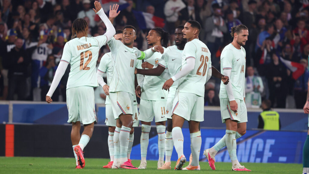The French Team players , Bradley Barcola,  Kylian Mbappe, and team celebrate after scoring during the match against Northern Ireland at Pierre Mauroy Stadium in Villeneuve-d'Ascq near Lille , FRANCE-08/06/2026//PARIENTE_sipa.02101/Credit:JP Pariente/SIPA/2606091021
2026.06.08 Villeneuve-d'Ascq
pilka nozna , miedzynarodowy mecz towarzyski
Francja - Irlandia Polnocna
Foto JP Pariente/SIPA/PressFocus

!!! POLAND ONLY !!!