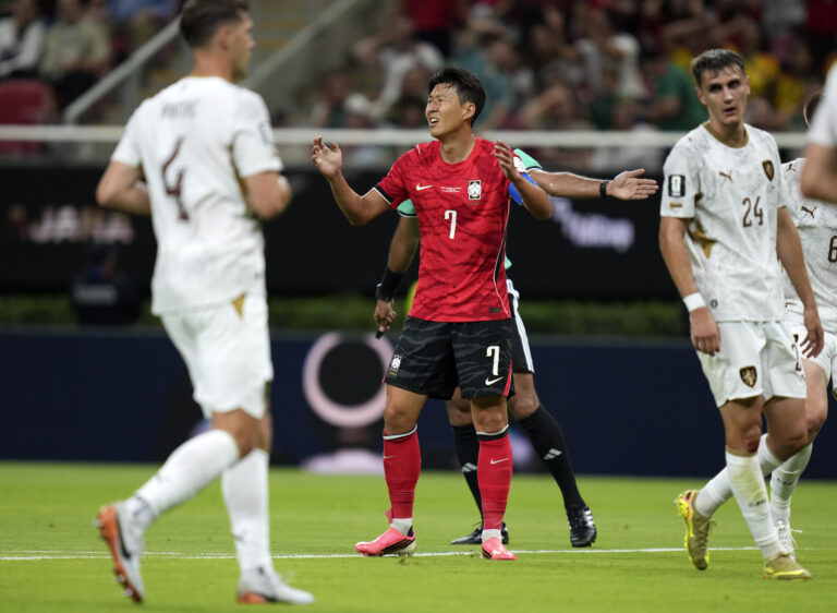 (260612) -- GUADALAJARA, June 12, 2026 (Xinhua) -- Son Heung-min (C) of South Korea reacts during the group A match between South Korea and the Czech Republic at the 2026 FIFA World Cup at Guadalajara Stadium in Guadalajara, Mexico, June 11, 2026. (Photo by Martin Zabala/Xinhua)

2026.06.11 Guadalajara
pilka nozna , mistrzostwa swiata , mundial 2026
Korea Poludniowa - Czechy
Foto Martin Zabala/Xinhua/PressFocus

!!! POLAND ONLY !!!