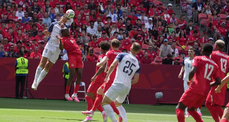 CAN, WM FIFA 2026, Vorrunde, Kanada vs Bosnien-Herzegowina / 12.06.2026, Toronto Stadium, Toronto, CAN, WM FIFA 2026, Vorrunde, Kanada vs Bosnien-Herzegowina, im Bild Nikola Katic Bosnien, Ismael Kone Kanada *** CAN, World Cup FIFA 2026, preliminary round, Canada vs Bosnia and Herzegovina 12 06 2026, Toronto Stadium, Toronto, CAN, World Cup FIFA 2026, preliminary round, Canada vs Bosnia and Herzegovina, in the picture Nikola Katic Bosnia , Ismael Kone Canada nordphotoxGmbHx/xBratic nph00250
2026.06.12 Toronto
pilka nozna , mistrzostwa swiata , mundial 2026
Kanada - Bosnia i Hercegowina
Foto IMAGO/PressFocus

!!! POLAND ONLY !!!