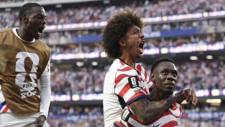 (260613) -- LOS ANGELES, June 13, 2026 (Xinhua) -- Folarin Balogun (R) of the United States celebrates scoring his second goal during the group D match between the United States and Paraguay at the 2026 FIFA World Cup at Los Angeles Stadium in Los Angeles, the United States, June 12, 2026. (Xinhua/Mao Siqian)

2026.06.12 Los Angeles
pilka nozna , mistrzostwa swiata , mundial 2026
Stany Zjednoczone - Paragwaj
USA
Foto Mao Siqian/Xinhua/PressFocus

!!! POLAND ONLY !!!