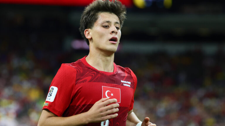 Arda Guler of Turkiye looks on during the FIFA World Cup, WM, Weltmeisterschaft, Fussball 2026 match between Australia and Turkey at BC Place, Vancouver, Canada on 13 June 2026. Copyright: xPeterxDovganx 45060048
2026.06.14 Vancouver
pilka nozna mistrzostwa swiata
Australia - Turcja
Foto IMAGO/PressFocus

!!! POLAND ONLY !!!