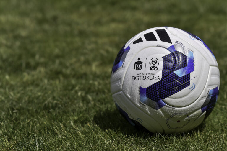 2026.06.17 Zabrze
Pilka nozna PKO BP Ekstraklasa 2026/27  
Pierwszy trening pilkarzy Gornika Zabrze przed startem nowego sezonu Ekstraklasy
n/z Ilustracyjne oficjalna pilka meczowa PKO Bank Polski Ekstraklasy na sezon 2026/27 - Adidas Ekstraklasa Pro Logo
Foto Mateusz Sobczak / PressFocus

2026.06.17 Zabrze 
Football Polish Ekstraklasa 2026/27 season
First training session ahead of the new season
Ilustracyjne oficjalna pilka meczowa PKO Bank Polski Ekstraklasy na sezon 2026/27 - Adidas Ekstraklasa Pro Logo
Credit Mateusz Sobczak / PressFocus