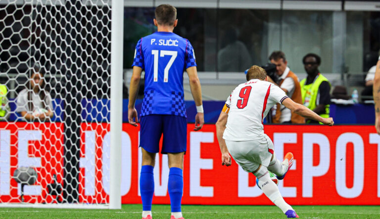 2026.06.17 Dallas
pilka nozna Mistrzostwa Swiata w USA Meksyk Kanada 2026
Anglia - Chorwacja
N/z Harry Kane bramka gol radosc na 1-0 rzut karny (penalty kick)
Foto Pawel Andrachiewicz / PressFocus

2026.06.17 Dallas
Football - 2026 FIFA World Cup in USA Canada Mexico
England - Croatia
Harry Kane bramka gol radosc na 1-0 rzut karny (penalty kick)
Credit: Pawel Andrachiewicz / PressFocus