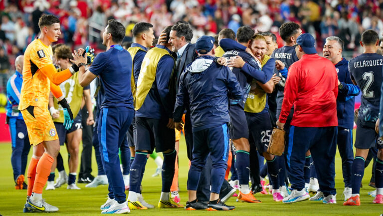 USA: Fussball FIFA World Cup, WM, Weltmeisterschaft, Fussball 2026 Gruppenphase Gruppe D Turkei vs Paraguay Levis Stadium Santa Clara, San Francisco Bay Area, Santa Clara County, Kalifornien: Freude, Emotionen, Jubel bei dem Team von Paraguay nach dem Sieg *** USA Soccer 2026 FIFA World Cup Group Stage Group D Turkey vs. Paraguay Levis Stadium, Santa Clara, San Francisco Bay Area, Santa Clara County, California Joy, excitement, and celebration among the Paraguayan team after their victory,detected_source_language Copyright: xJOERANxSTEINSIEKx
2026.06.20 Santa Clara 
pilka nozna mistrzostwa swiata
Turcja - Paragwaj

Foto IMAGO/PressFocus

!!! POLAND ONLY !!!