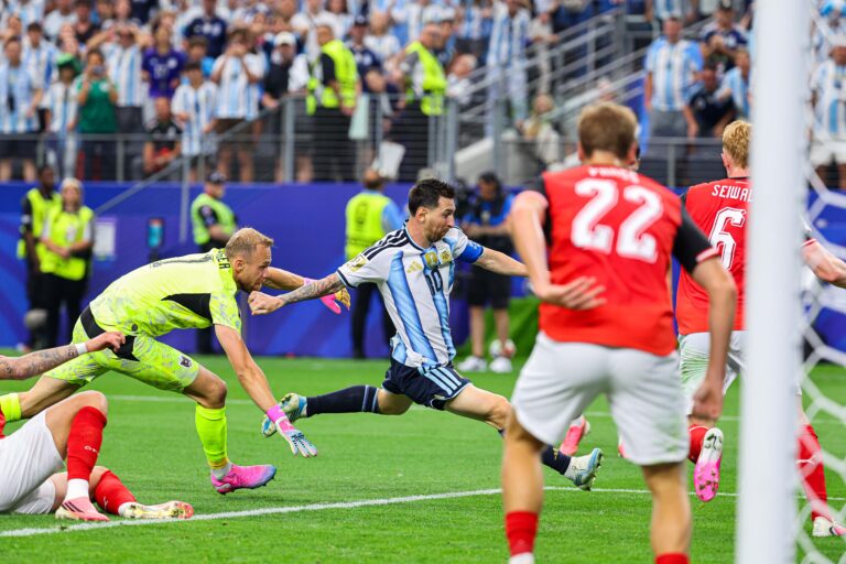 2026.06.22 Dallas
pilka nozna Mistrzostwa Swiata w USA Meksyk Kanada 2026
Argentyna - Austria
N/z Lionel Messi bramka gol radosc na 2-0
Foto Pawel Andrachiewicz / PressFocus

2026.06.22 Dallas
Football - 2026 FIFA World Cup in USA Canada Mexico
Argentina - Austria
Lionel Messi bramka gol radosc na 2-0
Credit: Pawel Andrachiewicz / PressFocus