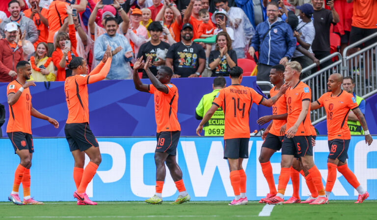 JUNE 25, 2026: Netherlands forward Brian Brobbey (19) celebrates with Netherlands defender Virgil Van Dijk (4) against Tunisia at Kansas City Stadium in Kansas City, MO. Roman Puno/CSM/Sipa USA (Credit Image: © Roman Puno/Cal Sport Media/Sipa USA)
2026.06.25 Kansas City
pilka nozna , mistrzostwa swiata , mundial 2026
Tunezja - Holandia
Foto Cal Sport Media/SIPA USA/PressFocus

!!! POLAND ONLY !!!