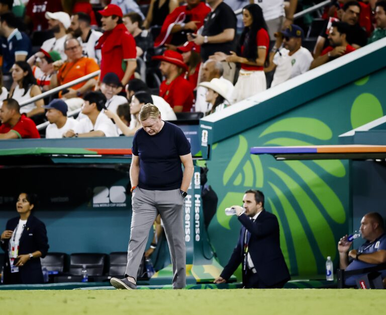 6/29/2026 - MONTERREY - Netherlands coach Ronald Koeman during the 2026 FIFA World Cup knockout phase match between the Netherlands and Morocco at the Monterrey Stadium on June 29, 2026, in Monterrey, Mexico. KOEN VAN WEEL / ANP /ANP/Sipa USA
2026.06.29 Guadalupe
pilka nozna , mistrzostwa swiata , mundial 2026
Holandia - Maroko
Foto ANP/SIPA USA/PressFocus

!!! POLAND ONLY !!!