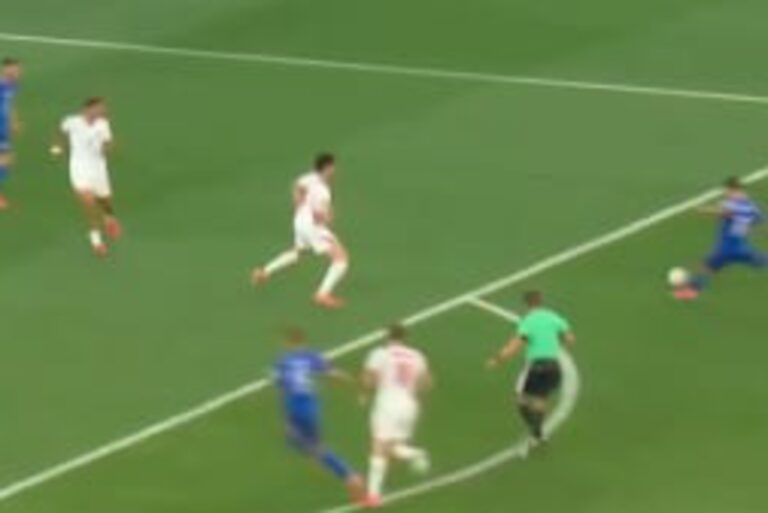 Kosmiczny gol Chorwata! Szaleństwo w hicie fazy grupowej MŚ [WIDEO]