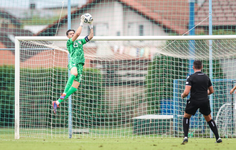 Goalkeeper of Croatia Nikola Cavlina in action during the 2025 Under-21 EURO qualifying group G match between Croatia and Faroe Islands at SC Rudes in Zagreb, Croatia, on September 5, 2024. Photo: Slavko Midzor/PIXSELL/Sipa USA
2024.09.05 Zagrzeb
pilka nozna eliminacje , kwalifikacje do Mistrzostw Europy U-21
Chorwacja U21 - Wyspy Owcze U21
Foto Slavko Midzor/PIXSELL/SIPA USA/PressFocus

!!! POLAND ONLY !!!