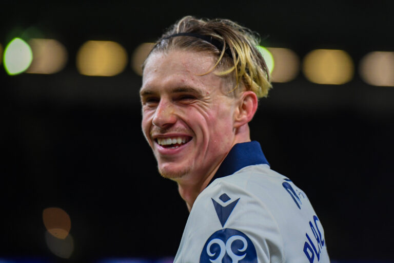 Przemyslaw Placheta of Oxford United during the Sky Bet Championship match at Turf Moor, Burnley
Picture by Karl Vallantine/Focus Images Ltd 07712 695755
04/02/2025
2025.02.04 Burnley
pilka nozna Liga Angielska
Burnley - Oxford United
Foto Karl Vallantine/Focus Images/MB Media/PressFocus

!!! POLAND ONLY !!!