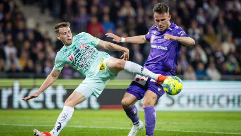 AUSTRIA WIEN - HARTBERG Nik Prelec of Austria and Fabian Wilfinger of Hartberg during the semifinal of the oFB Cup football match between FK Austria Wien and TSV Hartberg. Vienna, Austria, April 02, 2025. Photo by Branislav Racko Copyright: xx 080A5605
2025.04.02 Wieden
pilka nozna , Puchar Austrii
FK Austria Wieden - TSV Hartberg
Foto IMAGO/PressFocus

!!! POLAND ONLY !!!