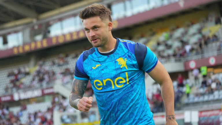 Torino’s Karol Linetty warmup before the Serie A soccer match between Fc Torino and Roma at Olympic Stadium in Turin , North Italy -  Sunday ,  May 25 , 2025 . Sport - Soccer (Photo by Spada/LaPresse) (Photo by Spada/LaPresse/Sipa USA)
2025.05.25 Turyn
pilka nozna liga wloska
Torino FC - AS Roma

Foto LaPresse/SIPA USA/PressFocus

!!! POLAND ONLY !!!