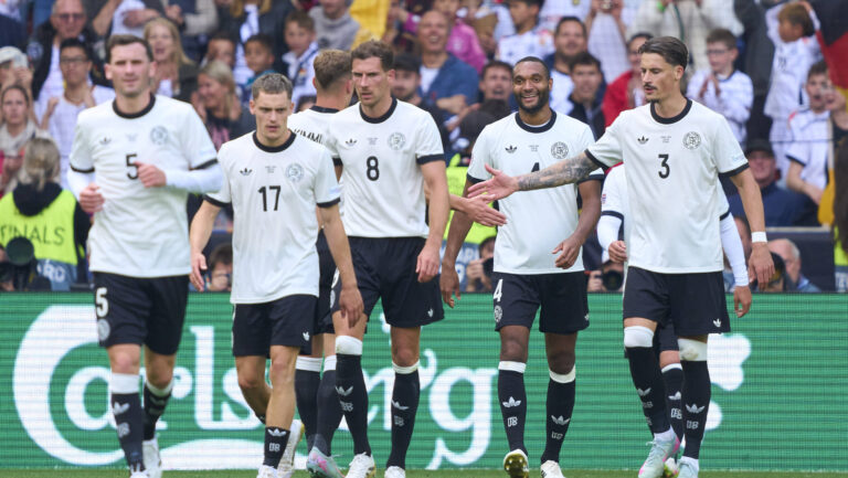 DFB team after the cancelled 1-1 goal of Deniz Undav, DFB 13 , David Raum, DFB 22 Leon Goretzka, DFB 8 Pascal Gross, DFB 5 Deniz Undav, DFB 13 Florian Wirtz, Nr. 17 DFB Karim Adeyemi, DFB 14 Robin Koch, DFB 3 Jonathan Tah, DFB 4 in the UEFA Nations League 2025 Third Place match GERMANY - FRANCE 0-2 in Season 2024/2025 at June 8, 2025 in Stuttgart, Germany.
2025.06.08 Stuttgart
pilka nozna  , liga narodow
Niemcy - Francja
Foto IMAGO/PressFocus

!!! POLAND ONLY !!!
