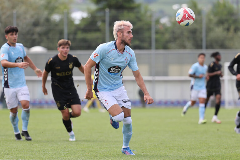 29.07.2025 GC Campus Niederhasli, SCHWEIZ, Saison 2025/2026 Herren Fussball Freundschaftsspiel Grasshopper Club Zuerich - Celta Vigo Oscar Mingueza Celta Vigo *** 29 07 2025 GC Campus Niederhasli, SWITZERLAND, Season 2025 2026 Mens football friendly Grasshopper Club Zuerich Celta Vigo Oscar Mingueza Celta Vigo PUBLICATIONxNOTxINxSUI
2025.07.29 Niederhasli
pilka nozna sparing mecz towarzyski
Grasshoppers Zurych - Celta Vigo
Foto IMAGO/PressFocus

!!! POLAND ONLY !!!