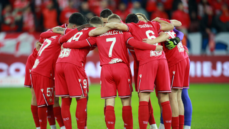 2025.10.17 Lodz Pilka Nozna PKO BP Ekstraklasa Sezon 2025/2026 Widzew Lodz - Radomiak Radom Nz druzyna team Widzew Lodz Foto:Artur Kraszewski / PressFocus

2025.10.17 Lodz Football PKO BP Ekstraklasa Polish League 2025/2026 Widzew Lodz - Radomiak Radom  team Widzew Lodz Credit:Artur Kraszewski / PressFocus