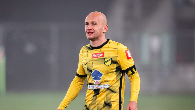 2025.11.30 Sosnowiec
Pilka nozna Pierwsza Liga Betclic 1 Liga Sezon 2025/2026
Wieczysta Krakow - Slask Wroclaw
N/z Michal Pazdan
Foto Mateusz Porzucek PressFocus

2025.11.30 Sosnowiec
Football Polish Betclic First I League Season 2025/2026
Wieczysta Krakow - Slask Wroclaw
Michal Pazdan
Credit: Mateusz Porzucek PressFocus