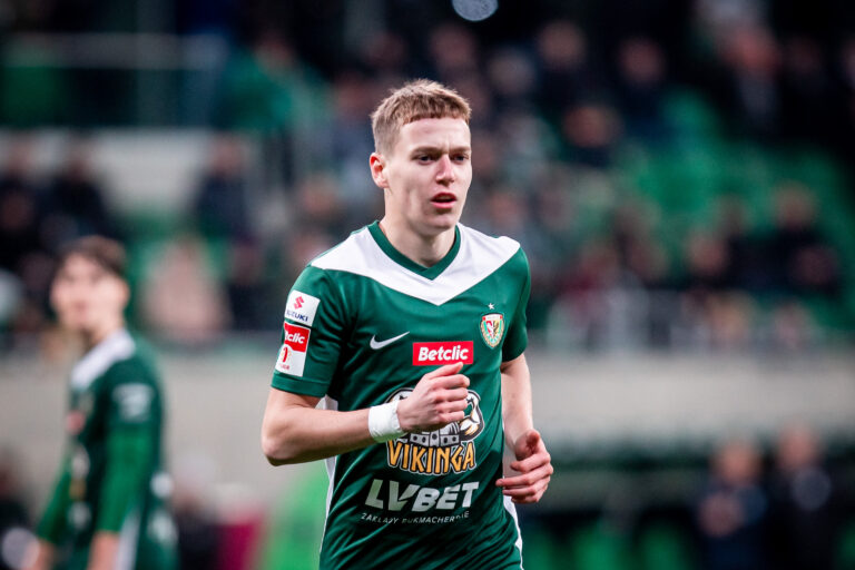 2025.12.08 Wroclaw
Betclic 1.Liga sezon 2025/2026
Slask Wroclaw - Stal Rzeszow
N/z Yehor Sharabura
Foto Mateusz Porzucek PressFocus

2025.12.08 Wroclaw
Football Polish Second division season 2025/2026
Slask Wroclaw - Stal Rzeszow
Yehor Sharabura
Credit: Mateusz Porzucek PressFocus