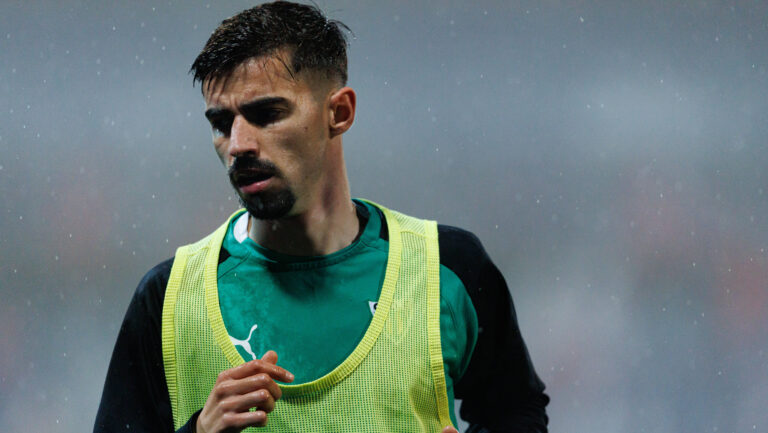 Rodrigo Conceicao seen during Liga Portugal game between CD Tondela and SL Benfica Maciej Rogowski/ Ball Raw Images Tondela Estadio Joao Cardoso Portugal Copyright: xMaciejxRogowskix maciejrogowski_tondela_benfica_2526_2-019
2026.02.01 Tondela
pilka nozna Liga Portugalska
CD Tondela - Benfica Lizbona
Foto IMAGO/PressFocus

!!! POLAND ONLY !!!