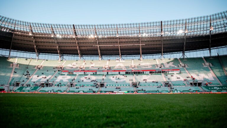 2026.03.07 Wroclaw
Pilka nozna, Betclic 1.Liga sezon 2025/2026
Slask Wroclaw - Wisla Krakow
N/z stadion Slaska Wroclaw Tarczynski Arena puste trybuny kibicow gosci
Foto Mateusz Porzucek PressFocus

2026.03.07 Wroclaw
Football Polish Second division season 2025/2026
Slask Wroclaw - Wisla Krakow
stadion Slaska Wroclaw Tarczynski Arena puste trybuny kibicow gosci
Credit: Mateusz Porzucek PressFocus