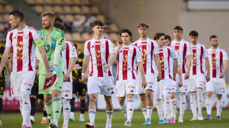 2026.05.02 Pruszkow
Pilka Nozna
Pierwsza Liga Betclic 1 Liga Sezon 2025/2026
Pogon Grodzisk Mazowiecki - Wieczysta Krakow
N/z druzyna
Foto Radoslaw Makuch / PressFocus

2026.05.02 Pruszkow
Football
Polish Betclic First I League Season 2025/2026
Pogon Grodzisk Mazowiecki - Wieczysta Krakow
druzyna
Credit: Radoslaw Makuch / PressFocus