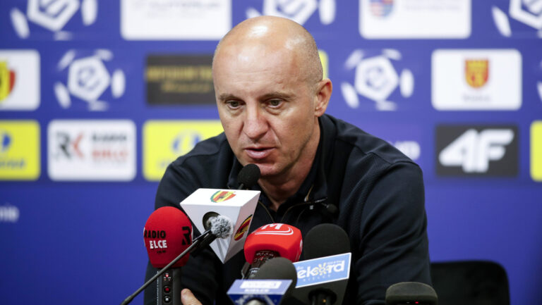 2026.05.15 Lodz Pilka Nozna PKO Ekstraklasa Sezon 2025/2026 Korona Kielce - Widzew Lodz N/z Aleksandar Vukovic Foto Dawid Figura/PressFocus  2026.05.15 Lodz Football Polish Ekstraklasa Season 2025/2026 Korona Kielce - Widzew Lodz Aleksandar Vukovic Credit: Dawid Figura/PressFocus