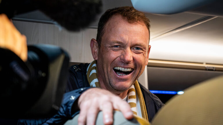 Aarhus GF win the 3F Superliga 2025-2026, Aarhus, Denmark Aarhus, Denmark. 17th, May 2026. CEO Jacob Nielsen of AGF seen in celebration as winner of the 3F Superliga 2025-2026 after the match between Aarhus GF and Viborg FF at Ceres Park in Aarhus. Denmark, Aarhus PUBLICATIONxNOTxINxDENxNORxFINxBEL Copyright: xGonzalesxPhoto/MortenxKjaerx
2026.05.17 Aarhus
pilka nozna , liga dunska
Aarhus GF - Viborg FF
Foto IMAGO/PressFocus

!!! POLAND ONLY !!!