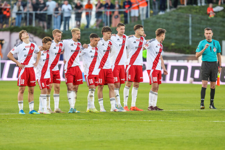 2026.05.28 Glogow Pilka Nozna Betclic 1 Liga Sezon 2025/2026 Chrobry Glogow - LKS Lodz Nz Maciej Wojciechowski Koki Hinokio Sebastian Ernst Foto:Artur Kraszewski / PressFocus

2026.05.28 Glogow football Betclic 1 Liga  2025/2026 Chrobry Glogow - LKS Lodz Maciej Wojciechowski Koki Hinokio Sebastian Ernst Credit: Artur Kraszewski / PressFocus