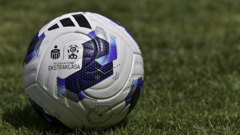 2026.06.17 Zabrze
Pilka nozna PKO BP Ekstraklasa 2026/27  
Pierwszy trening pilkarzy Gornika Zabrze przed startem nowego sezonu Ekstraklasy
n/z Ilustracyjne oficjalna pilka meczowa PKO Bank Polski Ekstraklasy na sezon 2026/27 - Adidas Ekstraklasa Pro Logo
Foto Mateusz Sobczak / PressFocus

2026.06.17 Zabrze 
Football Polish Ekstraklasa 2026/27 season
First training session ahead of the new season
Ilustracyjne oficjalna pilka meczowa PKO Bank Polski Ekstraklasy na sezon 2026/27 - Adidas Ekstraklasa Pro Logo
Credit Mateusz Sobczak / PressFocus