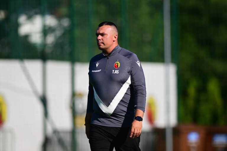 2026.06.22 Bialystok Pilka nozna PKO Ekstraklasa sezon 2026/2027. Jagiellonia Bialystok wznowila treningi po krotkej przerwie urlopowej. N/z Adrian Siemieniec trener Jagiellonii Bialystok Foto Michal Kosc / PressFocus