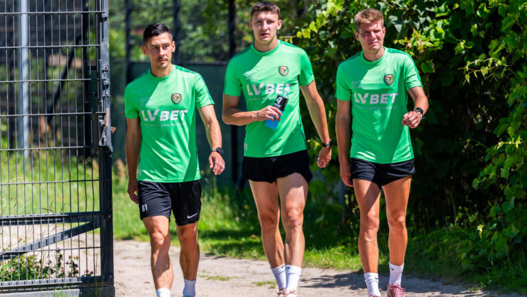 2026.06.24 Wroclaw
pilka nozna trening pilkarzy Slaska Wroclaw
N/z Patryk Sokolowski Przemyslaw Banaszak Piotr Samiec-Talar
Foto Gleb Soboliev / PressFocus

2026.06.24 Wroclaw
Football - Trening session of Slask Wroclaw
Patryk Sokolowski Przemyslaw Banaszak Piotr Samiec-Talar
Credit: Gleb Soboliev / PressFocus