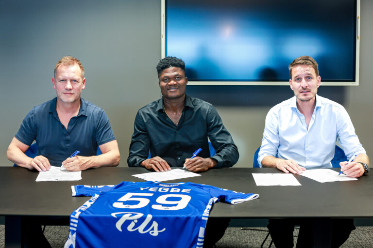 2026.06.24 Poznan
Pilka nozna , PKO BP Ekstraklasa, sezon 2026/27
Terry Yegbe pilkarzem Lecha Poznan
N/z Tomasz Rzasa, Terry Yegbe, Piotr Rutkowski
Foto Przemyslaw Szyszka / PressFocus

2026.06.24 Poznan
Football , polish top league , 2026/2027 season
Terry Yegbe pilkarzem Lecha Poznan
Tomasz Rzasa, Terry Yegbe, Piotr Rutkowski
Credit: Przemyslaw Szyszka / PressFocus