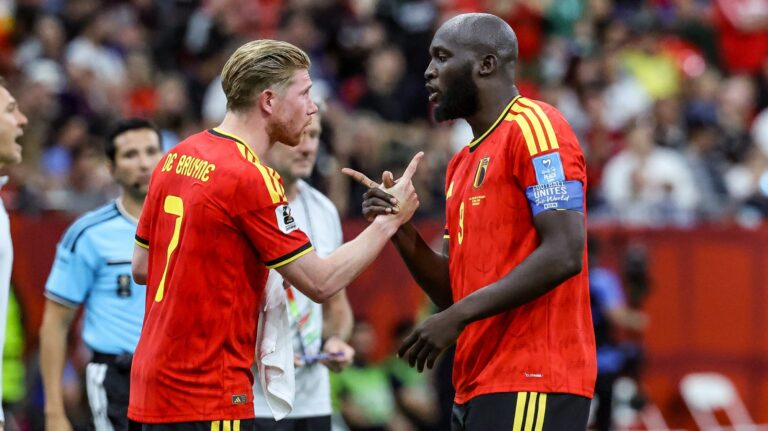 Belgium's Kevin De Bruyne and Belgium's Romelu Lukaku celebrate during a soccer game between Belgian national team Red Devils and New Zealand, on Friday 26 June 2026, at the BC Place Vancouver stadium in Vancouver, Canada, the third game in the group stage of the FIFA World Cup 2026. The Diables Rouges - Rode Duivels were drawn into Group G. BELGA PHOTO BRUNO FAHY (Photo by BRUNO FAHY/Belga/Sipa USA)
2026.06.27 Vancouver
pilka nozna , mistrzostwa swiata , mundial 2026
Nowa Zelandia - Belgia
Foto Belga/SIPA USA/PressFocus

!!! POLAND ONLY !!!