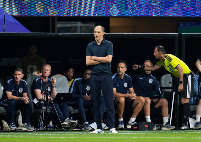 Thomas Tuchel England, Cheftrainer beobachtet das Spiel. USA, FIFA Weltmeisterschaft, Sechzehntelfinale, England vs DR-Kongo, Atlanta, 01.07.2026 FIFA Weltmeisterschaft, Sechzehntelfinale, England vs DR-Kongo, Atlanta, 01.07.2026 Atlanta *** Thomas Tuchel, England head coach, watches the match between the U.S. and the DR Congo, FIFA World Cup, Round of 16, England vs. DR Congo, Atlanta, July 1, 2026 FIFA World Cup, Round of 16, England vs. DR Congo, Atlanta, July 1, 2026, Atlanta Copyright: xEibner-Pressefoto/ScottxColemanx EP_SCN
2026.07.01 Atlanta
pilka nozna mistrzostwa swiata
Anglia - Demokratyczna Republika Konga
Foto IMAGO/PressFocus

!!! POLAND ONLY !!!