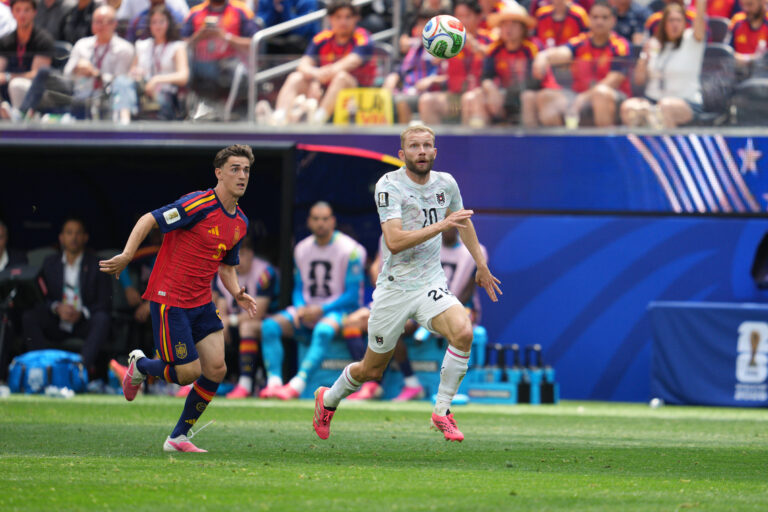 RECORD DATE NOT STATED 2nd July 2026 SoFi Stadium, Los Angeles, California, United States of America FIFA World Cup, WM, Weltmeisterschaft, Fussball Football, Spain versus Austria Konrad Laimer of Austria and Gavi of South Spain chase a loose ball AlecxBrown
2026.07.02 Los Angeles
pilka nozna mistrzostwa swiata
Hiszpania - Austria

Foto IMAGO/PressFocus

!!! POLAND ONLY !!!