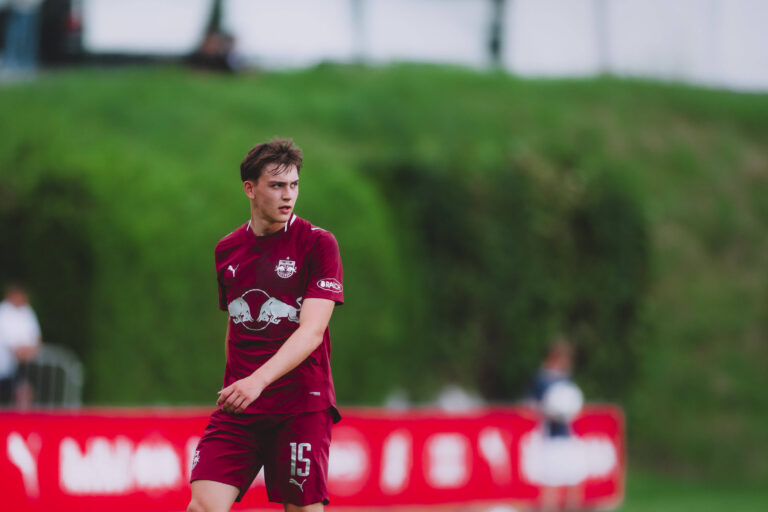 Friendly Match FC Red Bull Salzburg vs. Kharkiv FC SAALFELDEN, AUSTRIA JULY 9, 2026: Bartosz Mazurek of FC Red Bull Salzburg during the pre-season friendly match FC Red Bull Salzburg vs. Kharkiv FC at Saalfelden-Arena in Saalfelden, Austria.  Copyright: xFCxRedxBullxSalzburgxGmbHx RBS_AS3_3690
2026.07.04 Saalfelden
pilka nozna , sparing mecz towarzyski
FC Red Bull Salzburg - FK Charkow
Foto IMAGO/PressFocus

!!! POLAND ONLY !!!