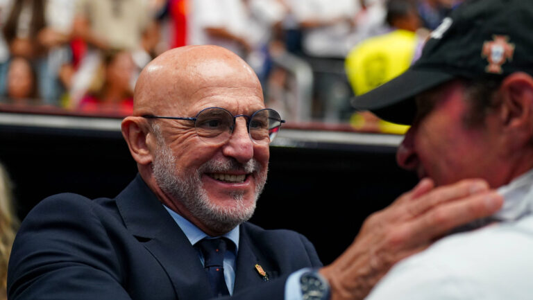 USA: Fussball FIFA World Cup, WM, Weltmeisterschaft, Fussball 2026, Achtelfinale - Spanien vs Portugal - AT&amp;T Stadium Dallas Stadium in Arlington: Luis de la Fuente Trainer Spanien *** USA Soccer 2026 FIFA World Cup, Round of 16: Spain vs. Portugal at AT&amp;T Stadium in Dallas, Arlington Luis de la Fuente, Spain s head coach Copyright: xJOERANxSTEINSIEKx
2026.07.06 
pilka nozna Mistrzostwa Swiata 2026
Portugalia - Hiszpania
Foto IMAGO/PressFocus

!!! POLAND ONLY !!!