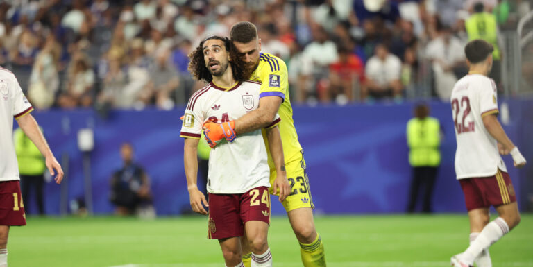 Marc CUCURELLA of SPAIN and Unai SIMON of SPAIN during the 2026 FIFA World Cup - Round of 2 match between France and Spain at AT&amp;T Stadium on July 14, 2026 in Arlington, Texas. (Photo by Johnny Fidelin/Icon Sport/Sipa USA)
2026.07.14 Arlington
pilka nozna , mistrzostwa swiata , mundial 2026
Francja - Hiszpania
Foto Icon Sport/SIPA USA/PressFocus

!!! POLAND ONLY !!!