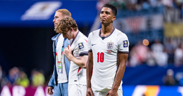 Jude Bellingham of England gestures after the match between England and Argentina in the semi-final of the 2026 FIFA World Cup, held at Mercedes-Benz Stadium in Atlanta, Georgia, United States. Richard Callis / Fotoarena (Richard Callis / SPP) (Photo by Richard Callis / SPP/Sipa USA)
2026.07.15 Atlanta
pilka nozna mistrzostwa swiata
Anglia - Argentyna
Foto SPP/SIPA USA/PressFocus

!!! POLAND ONLY !!!