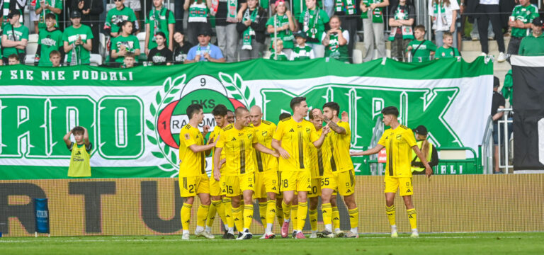 2026.07.24 Radom PKO Ekstraklasa Sezon 2026/2027 Radomiak Radom - Wieczysta Krakow

N/z  Pilkarze Wieczystej radosc

Foto Kacper Pacocha / PressFocus 

2026.07.24 Radom Football Polish Ekstraklasa Season 2026/2027 Radomiak Radom - Wieczysta Krakow

Credit: Kacper Pacocha / PressFocus